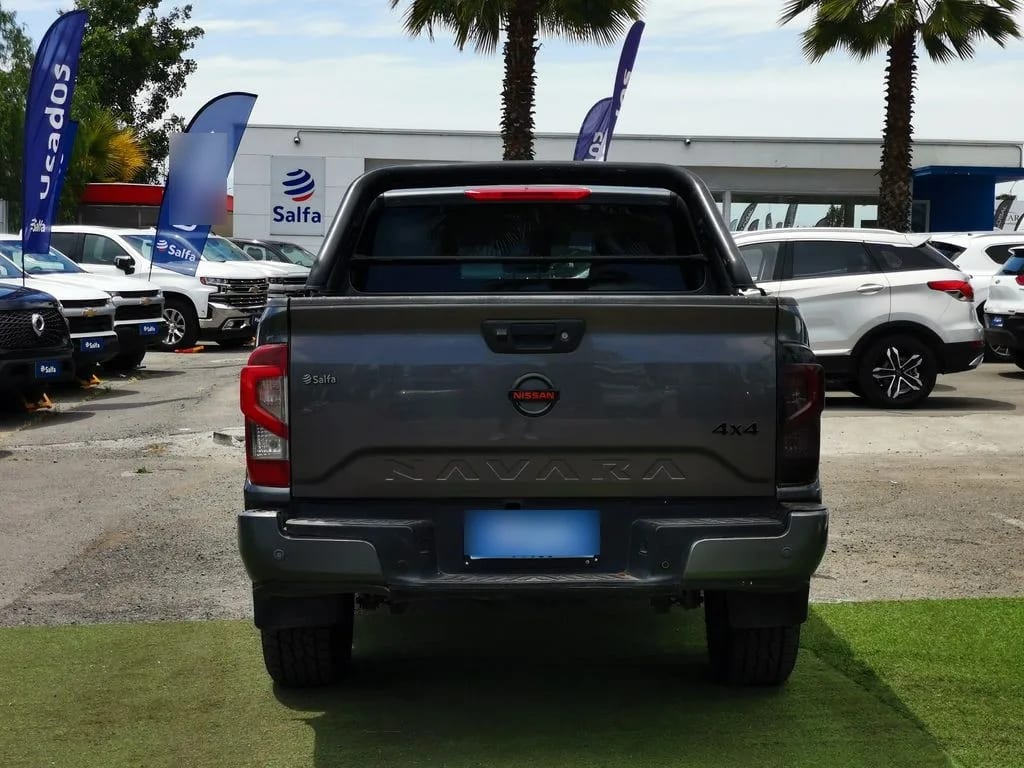 Nissan Navara 2.3d Pro4x Diesel 4x4 Dob.cab. At 4p año 2022
