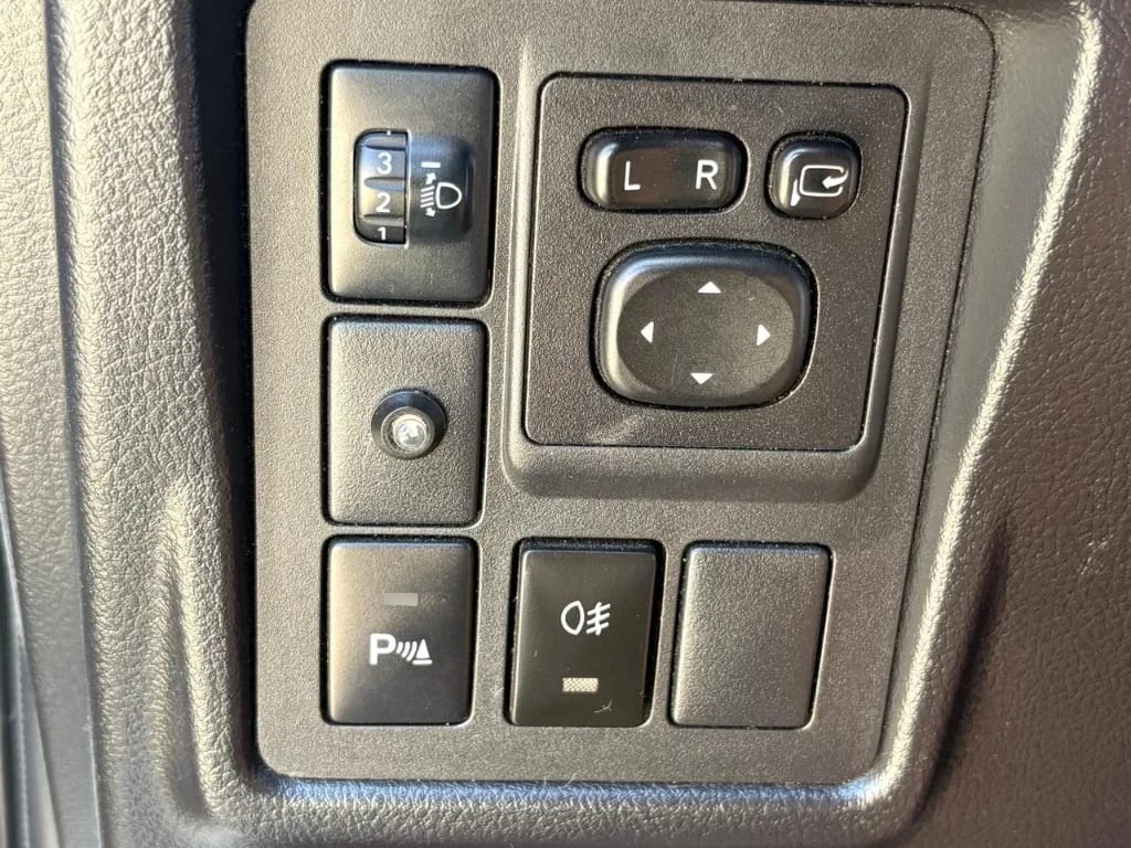 Toyota Land Cruiser Prado 2.7 Limited 4x4 At 3p año 2017