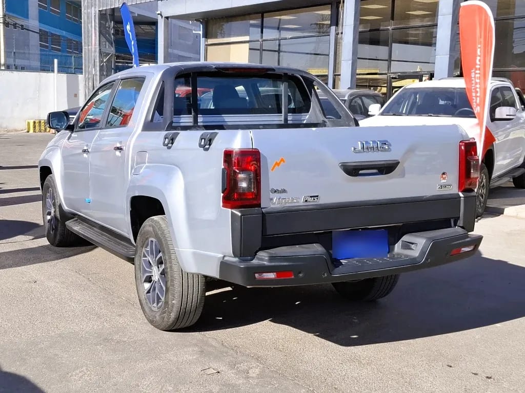 JMC Vigus 2.0 Plus Diesel 4x4 Euro6c Mt 4p año 2025
