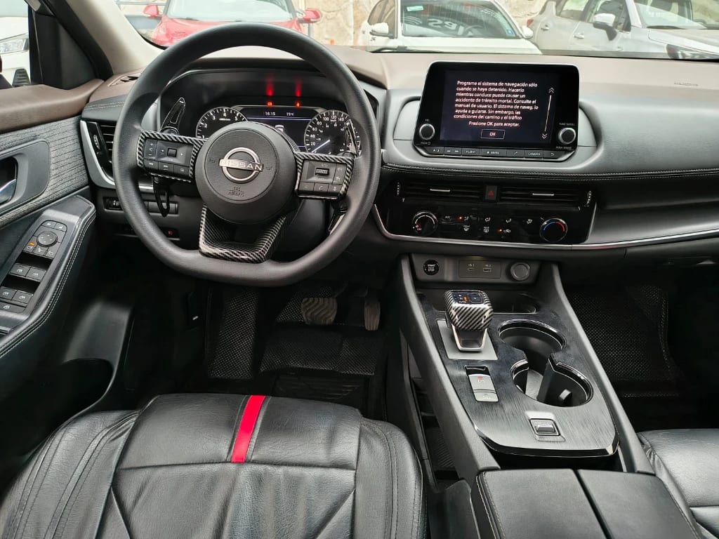 Nissan X-Trail 2.5 Sense 4x2 3row Cvt At 5p año 2024
