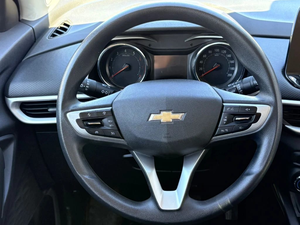 Chevrolet Tracker 1.2t Ltz R 4x2 At 5p año 2025