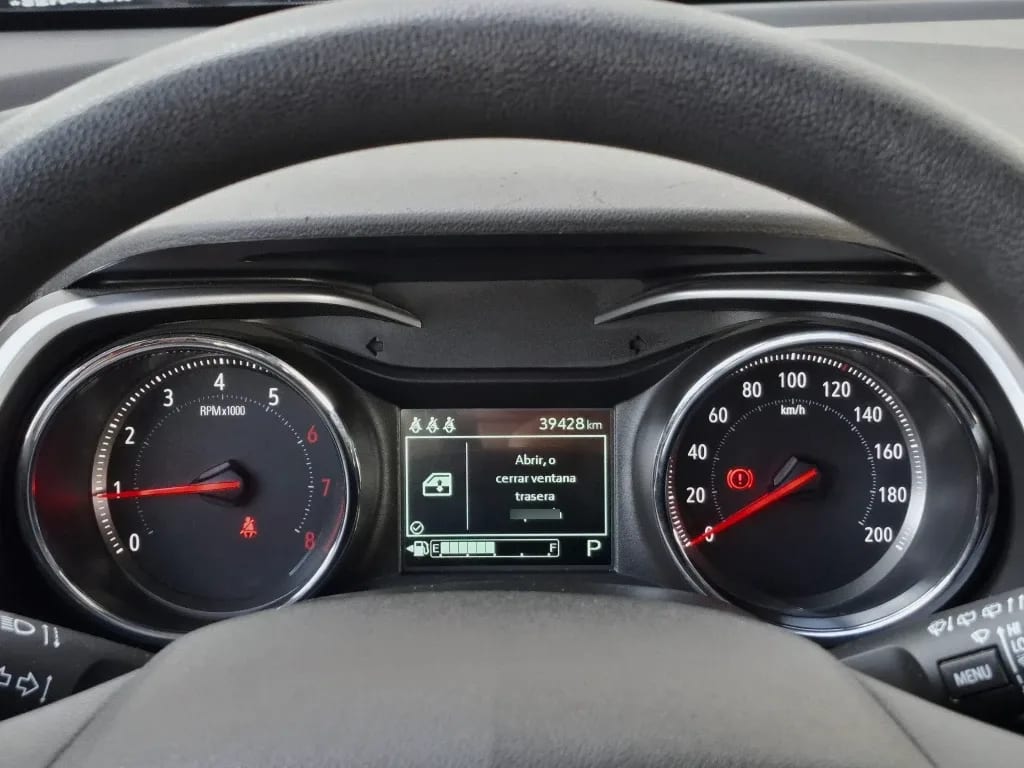 Chevrolet Tracker 1.2t Ltz R 4x2 At 5p año 2025