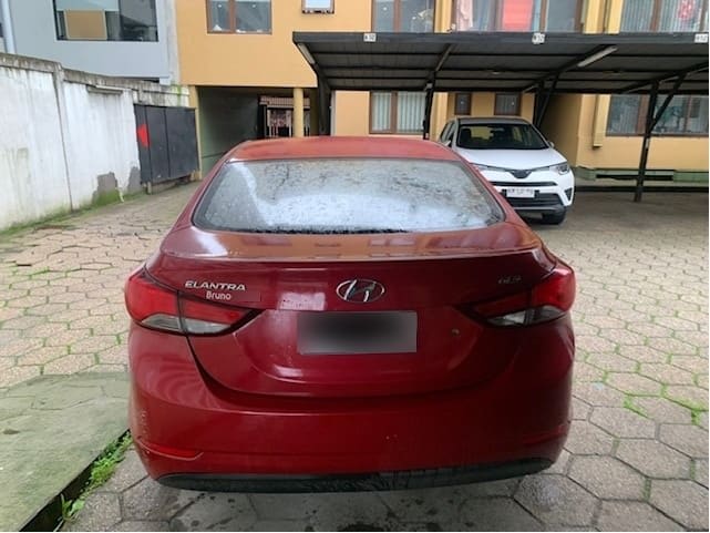 Hyundai Elantra 1.6 Md Gls Ac 2ab Mt año 2015