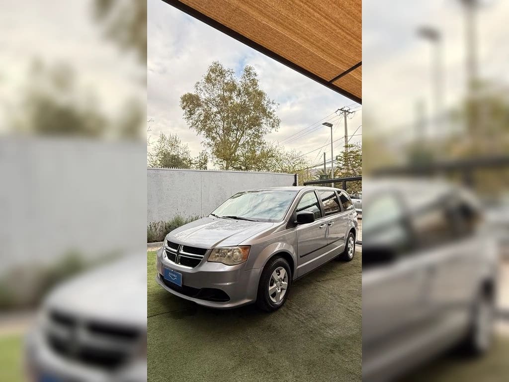 Dodge Grand Caravan 3.6 año 2013