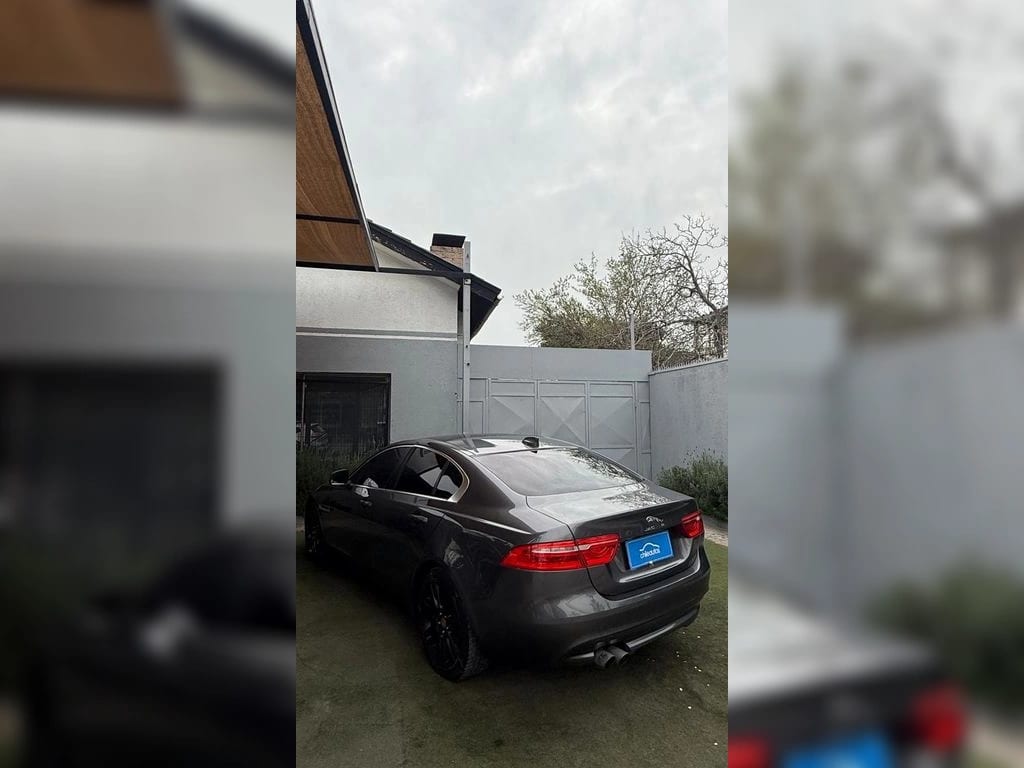 Jaguar Xe 2.0 D Prestige 4x2 At año 2019