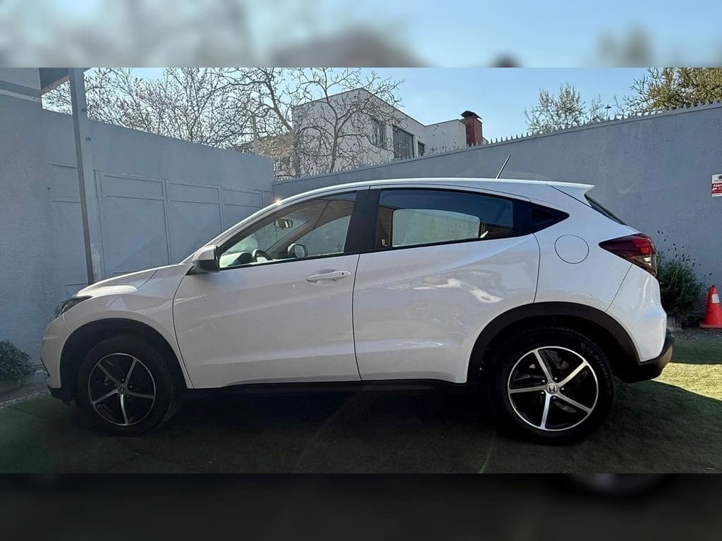 Honda Hr-V Lxs 4x2 año 2023