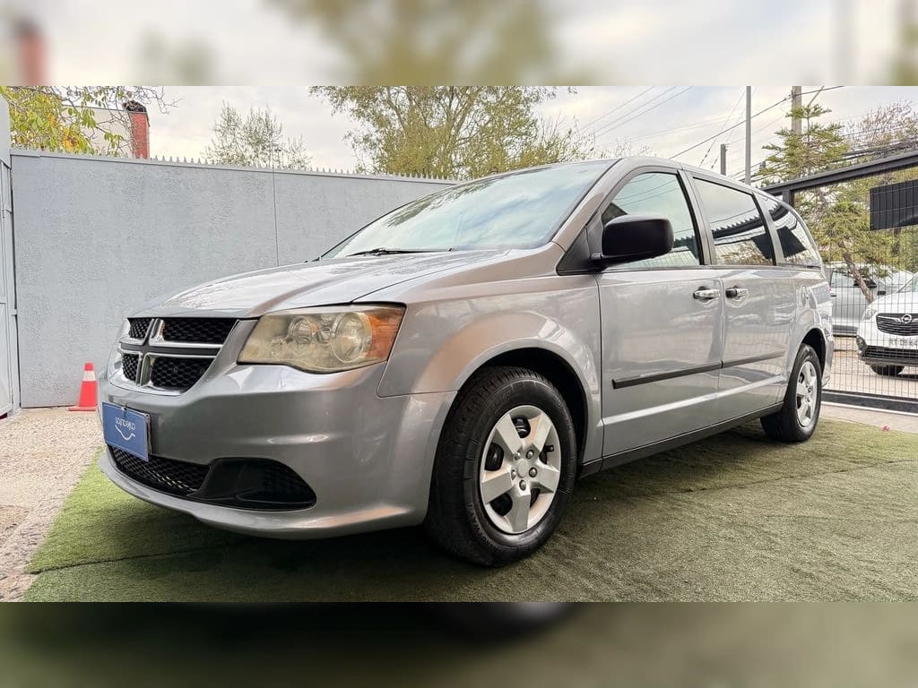 Dodge Grand Caravan 3.6 año 2013