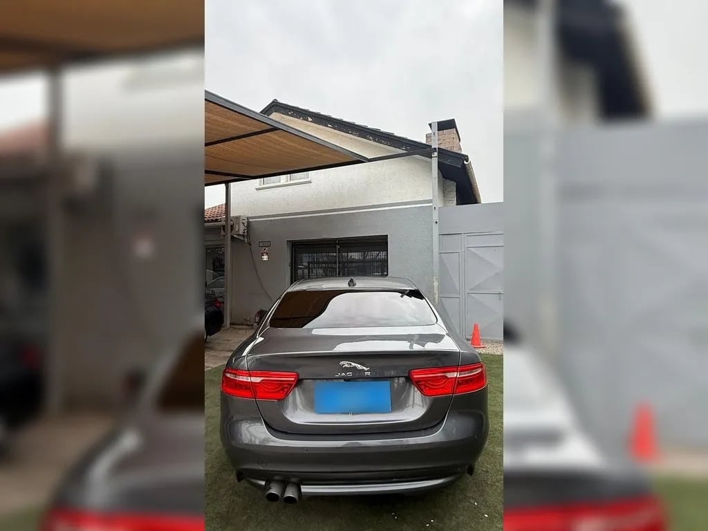 Jaguar Xe 2.0 D Prestige 4x2 At año 2019
