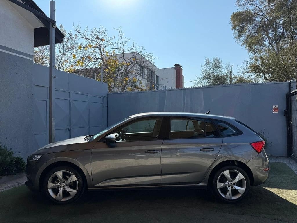 Skoda Scala 1.0 Tsi Ambition 4x2 Dsg año 2023