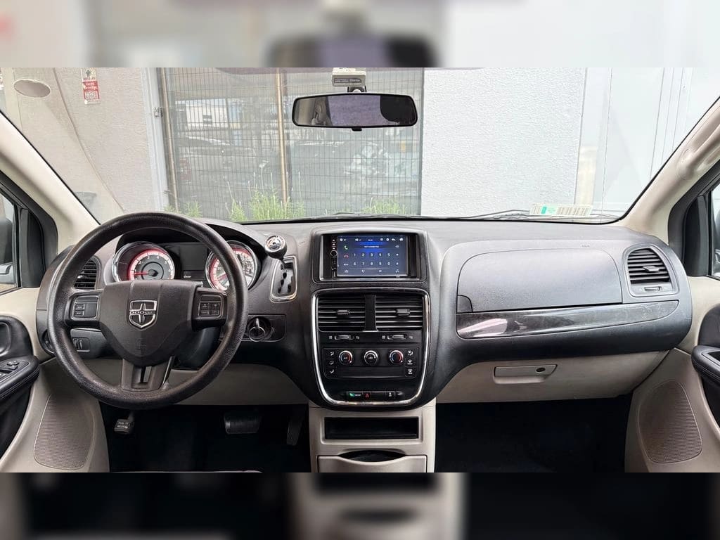 Dodge Grand Caravan 3.6 año 2013