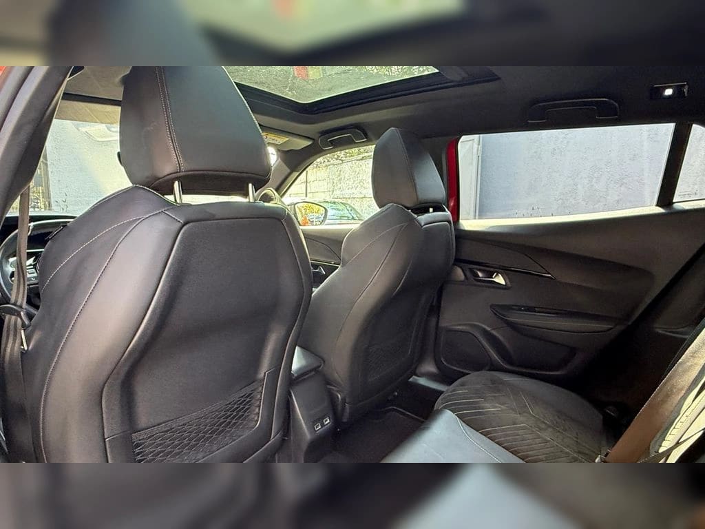 Peugeot 2008 Gt Line Blue Hdi 130 Eat8 1.5 año 2024
