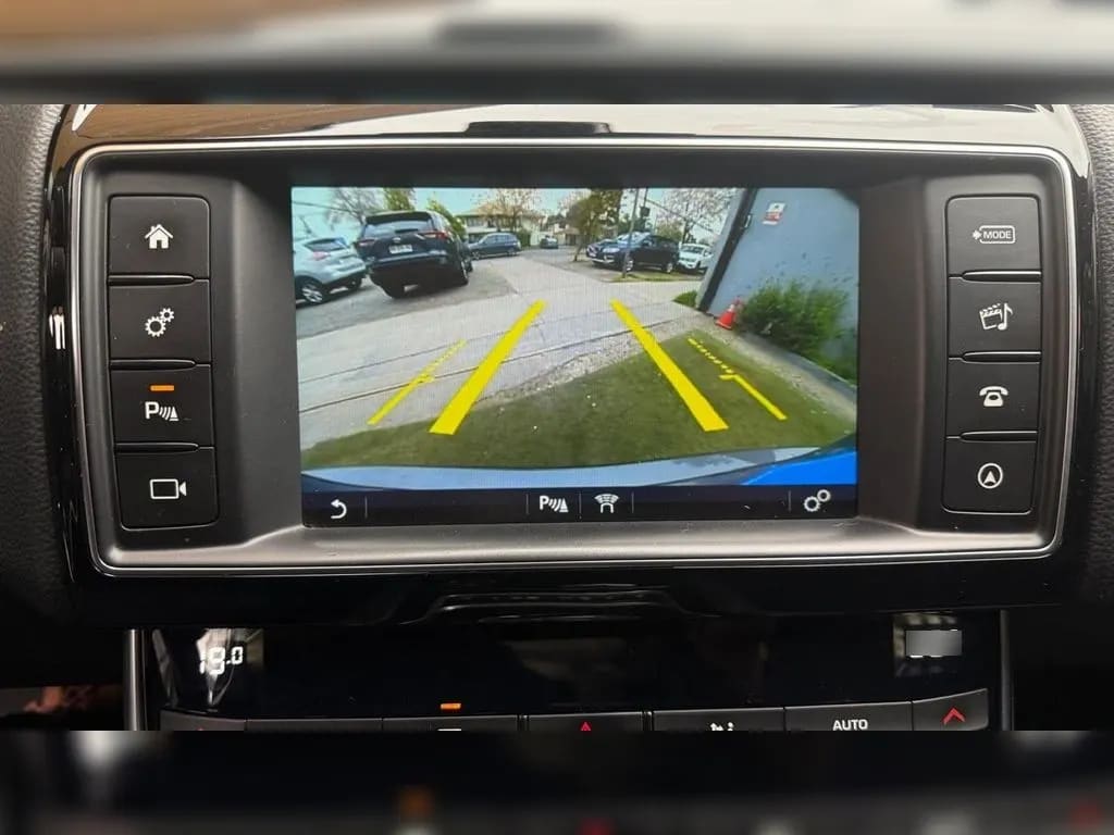 Jaguar Xe 2.0 D Prestige 4x2 At año 2019