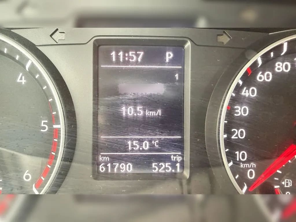 Volkswagen Amarok 2.0 Highline Diesel 4motion 4x4 Dob. Cab. At 4p año 2021