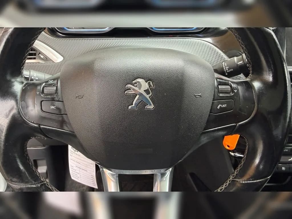 Peugeot 2008 1.2 Allure Puretech 4x2 Eat6 E6 5p año 2016