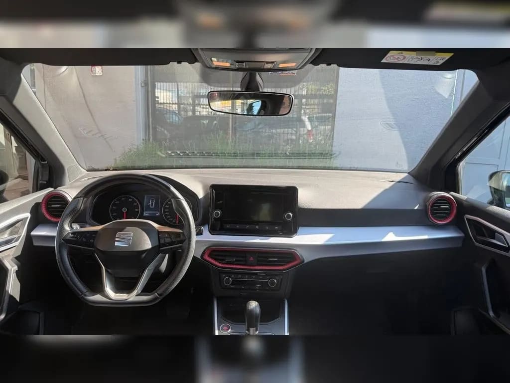Seat Arona 1.6 Style 4x2 At 5p año 2024