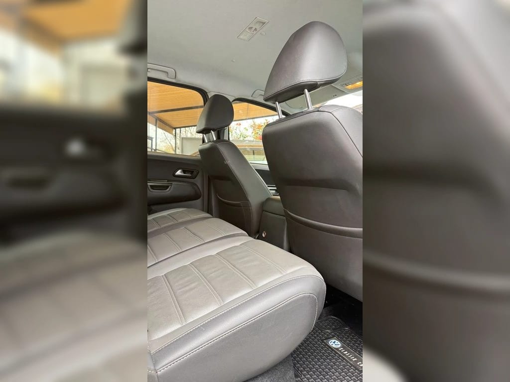 Volkswagen Amarok 2.0 Highline Diesel 4motion 4x4 Dob. Cab. At 4p año 2021
