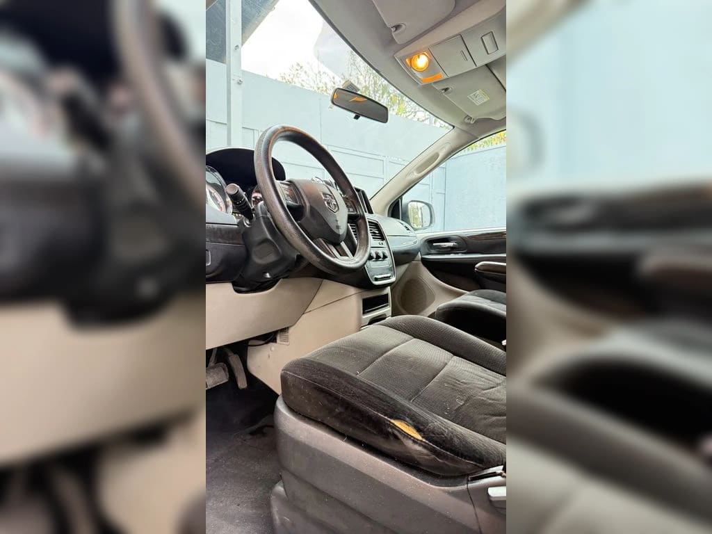 Dodge Grand Caravan 3.6 año 2013