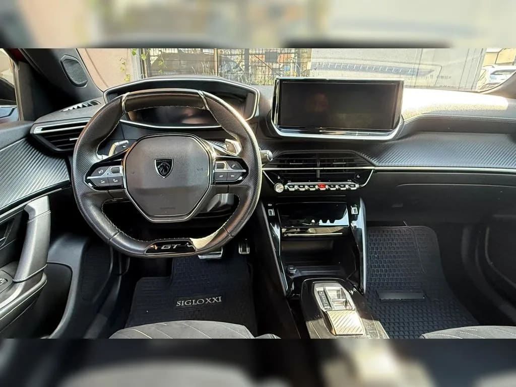 Peugeot 2008 Gt Line Blue Hdi 130 Eat8 1.5 año 2024