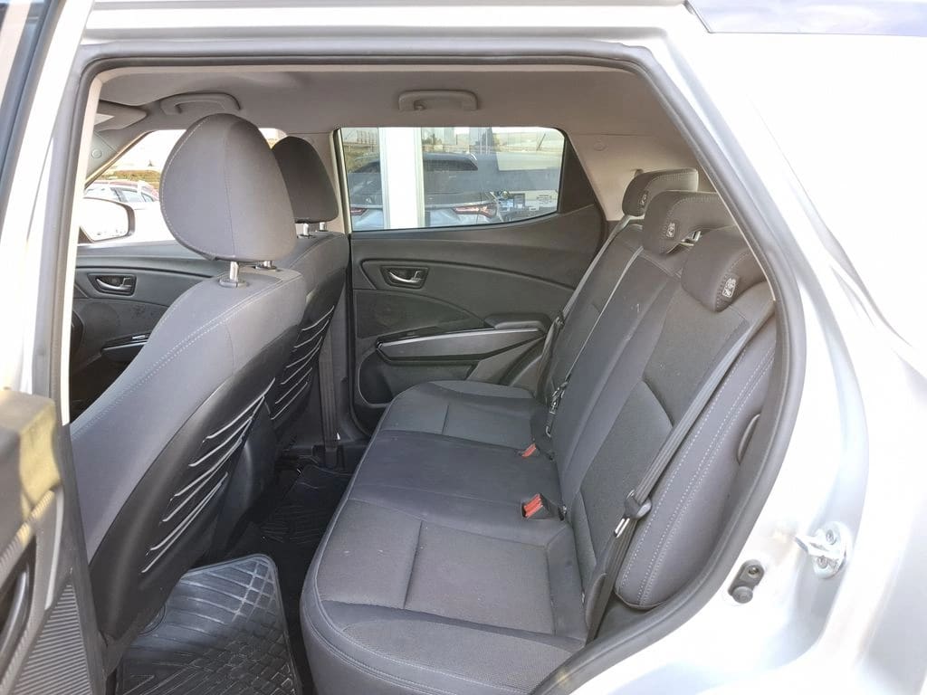 Ssangyong Tivoli Lx 1.6 año 2021