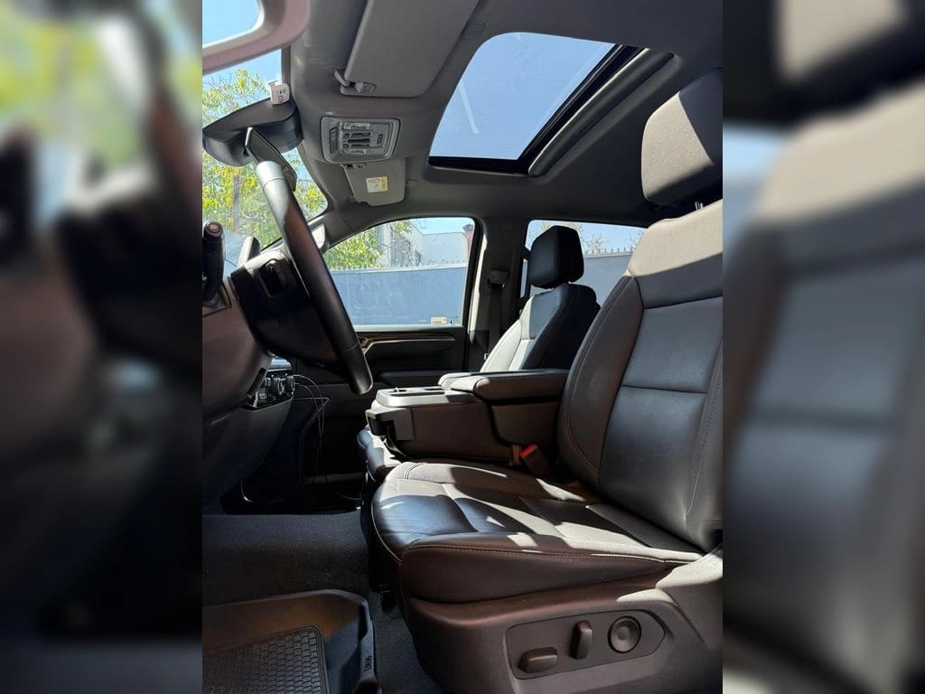 Chevrolet Silverado 5.3 Lt R Trail Boss Z71 4x4 At 4p año 2025