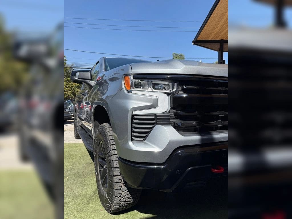 Chevrolet Silverado 5.3 Lt R Trail Boss Z71 4x4 At 4p año 2025