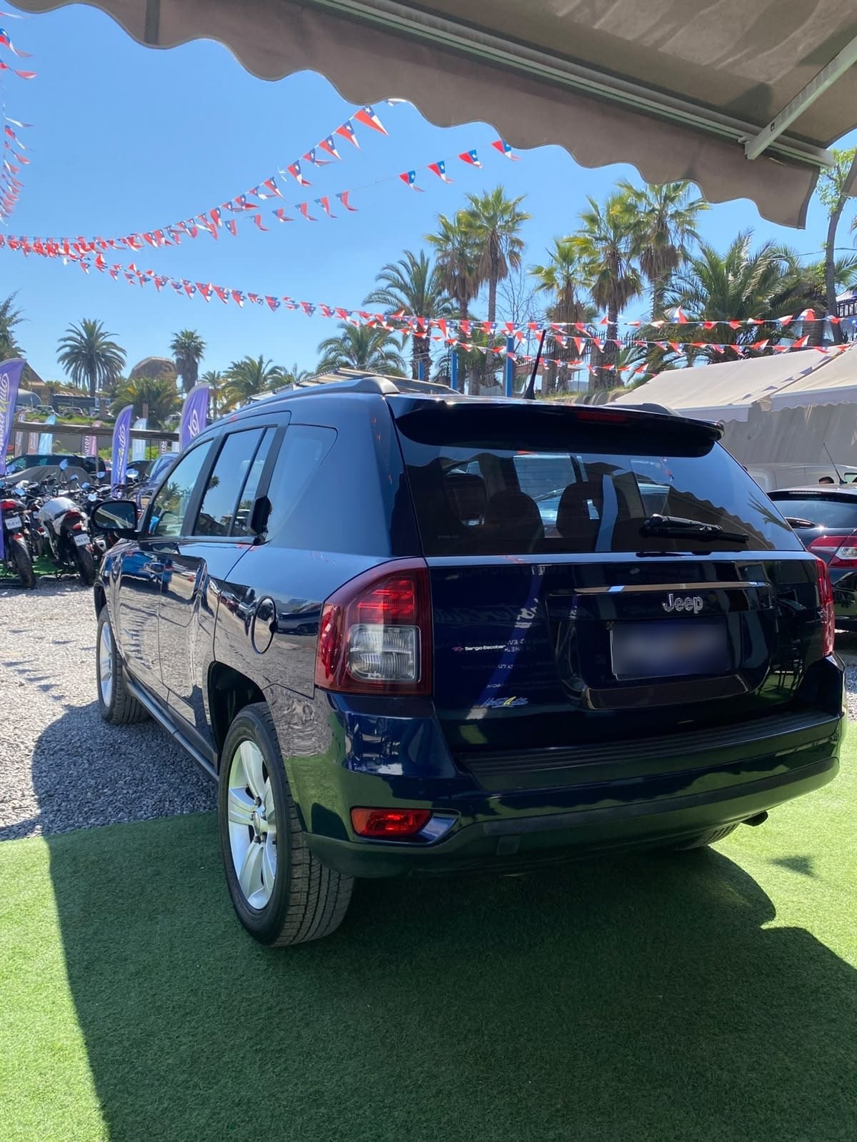 JEEP COMPASS  año 2013