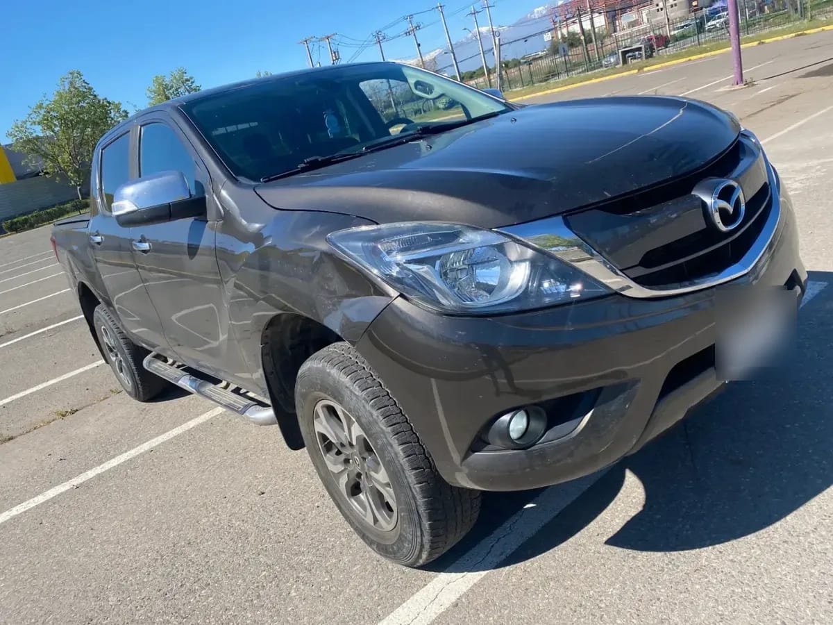Mazda Bt-50 3.2 Sdx High Dob. Cab. Diesel 4x4 6at 4p año 2022