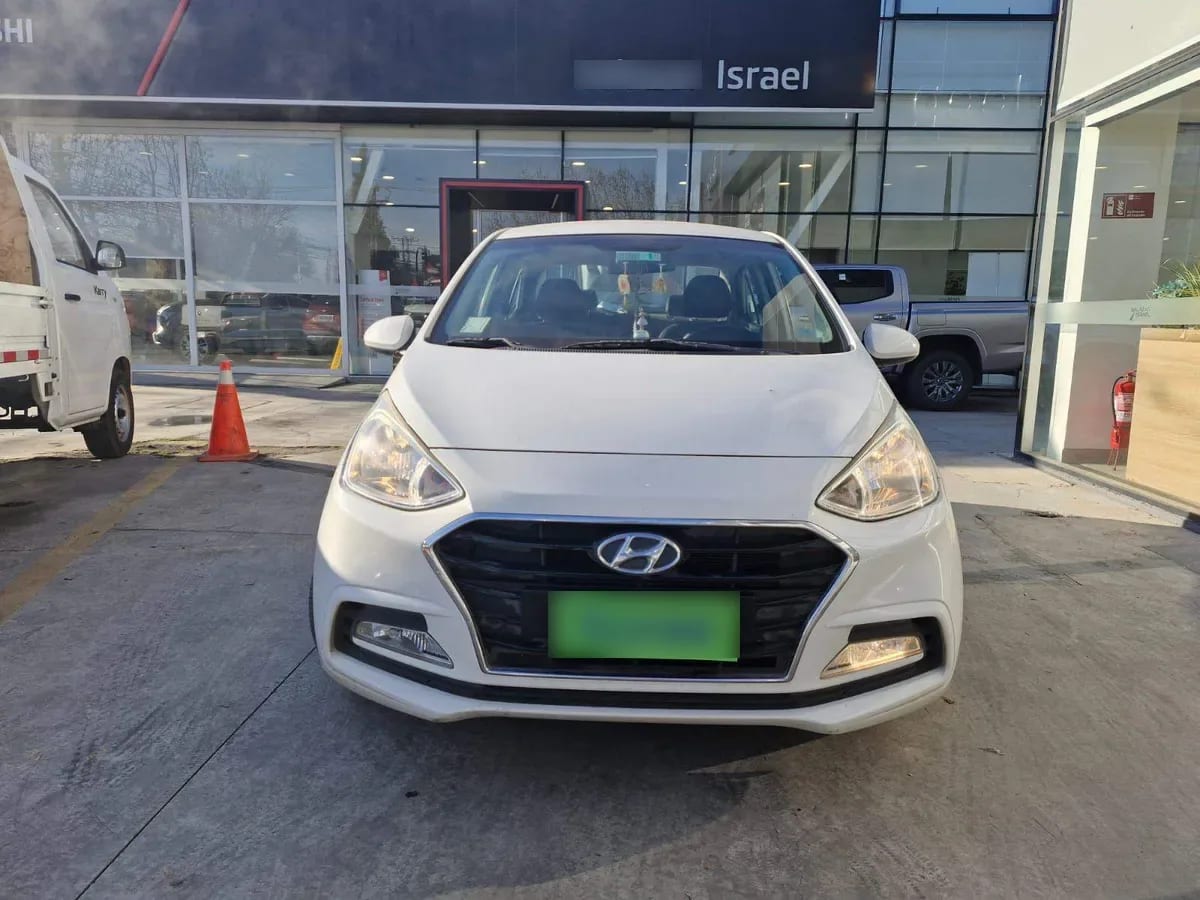 Hyundai Grand I10 1.2 Gls 4x2 Abs Ac 2ab 5mt 4p año 2018