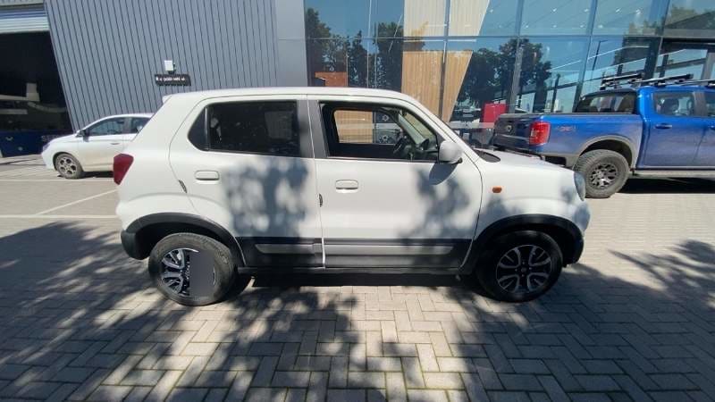 Suzuki Spresso 1.0 Glx Adventure 4x2 Ac Mt 5p año 2023
