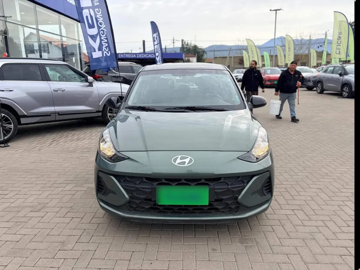 Hyundai Grand I10 1.2 Plus 4x2 Hb Mt 5p año 2025