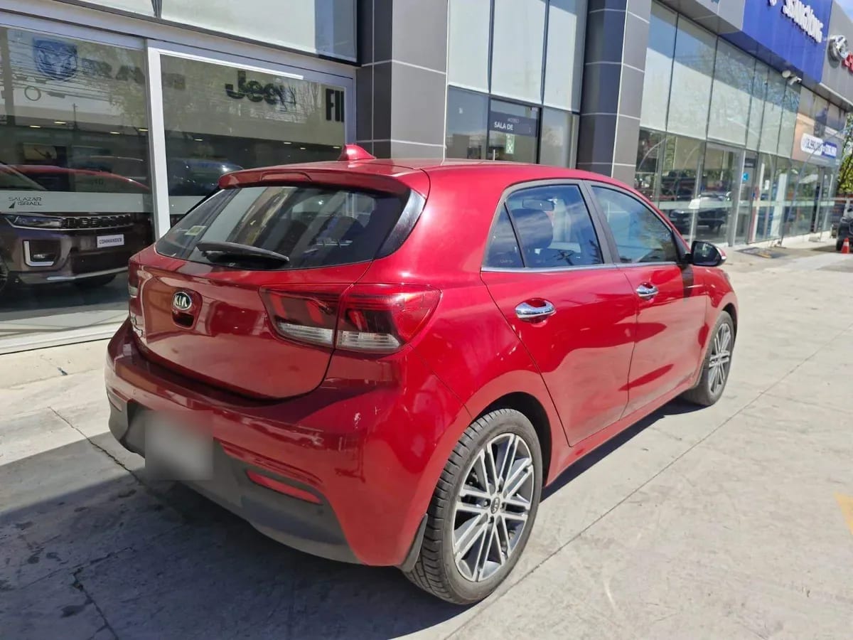 Kia Rio 5 1.6 Ex Sport 4x2 6mt 5p año 2020