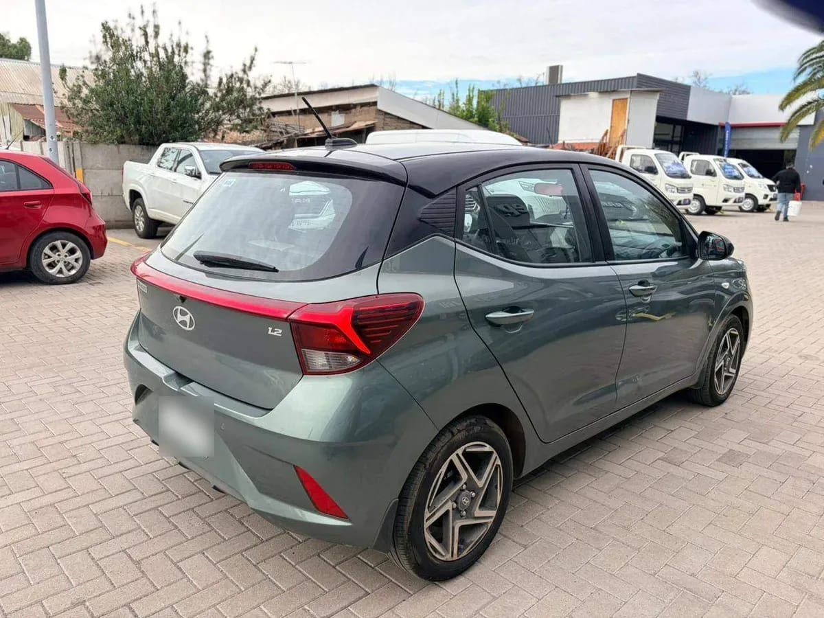 Hyundai Grand I10 1.2 Plus 4x2 Hb Mt 5p año 2025