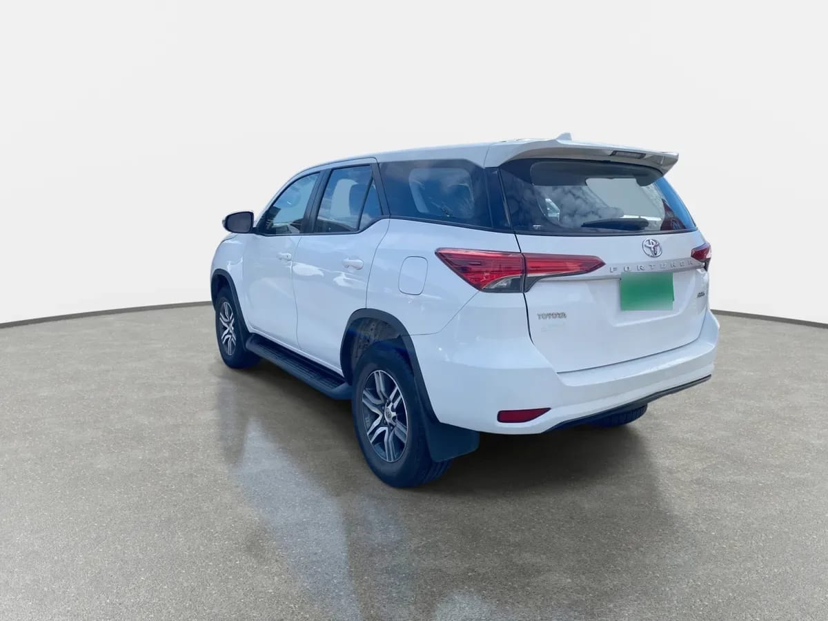 Toyota Fortunner 2.8 Sr5 Tdi Diesel 4x4 At 5p año 2018
