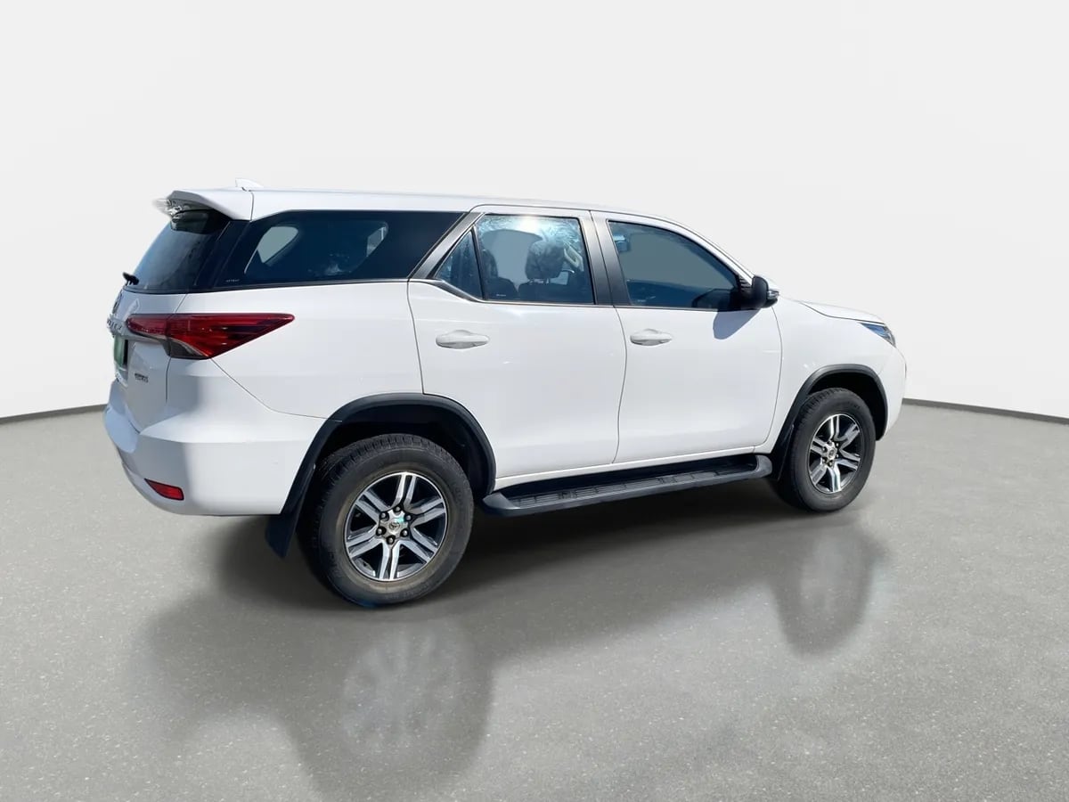 Toyota Fortunner 2.8 Sr5 Tdi Diesel 4x4 At 5p año 2018