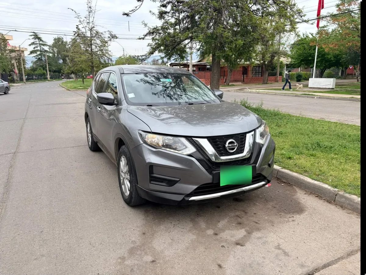 Nissan X-Trail 2.5 Sense 4x2 3row Cvt At 5p año 2021
