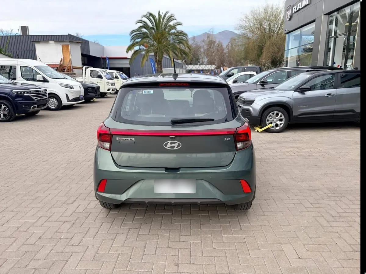 Hyundai Grand I10 1.2 Plus 4x2 Hb Mt 5p año 2025