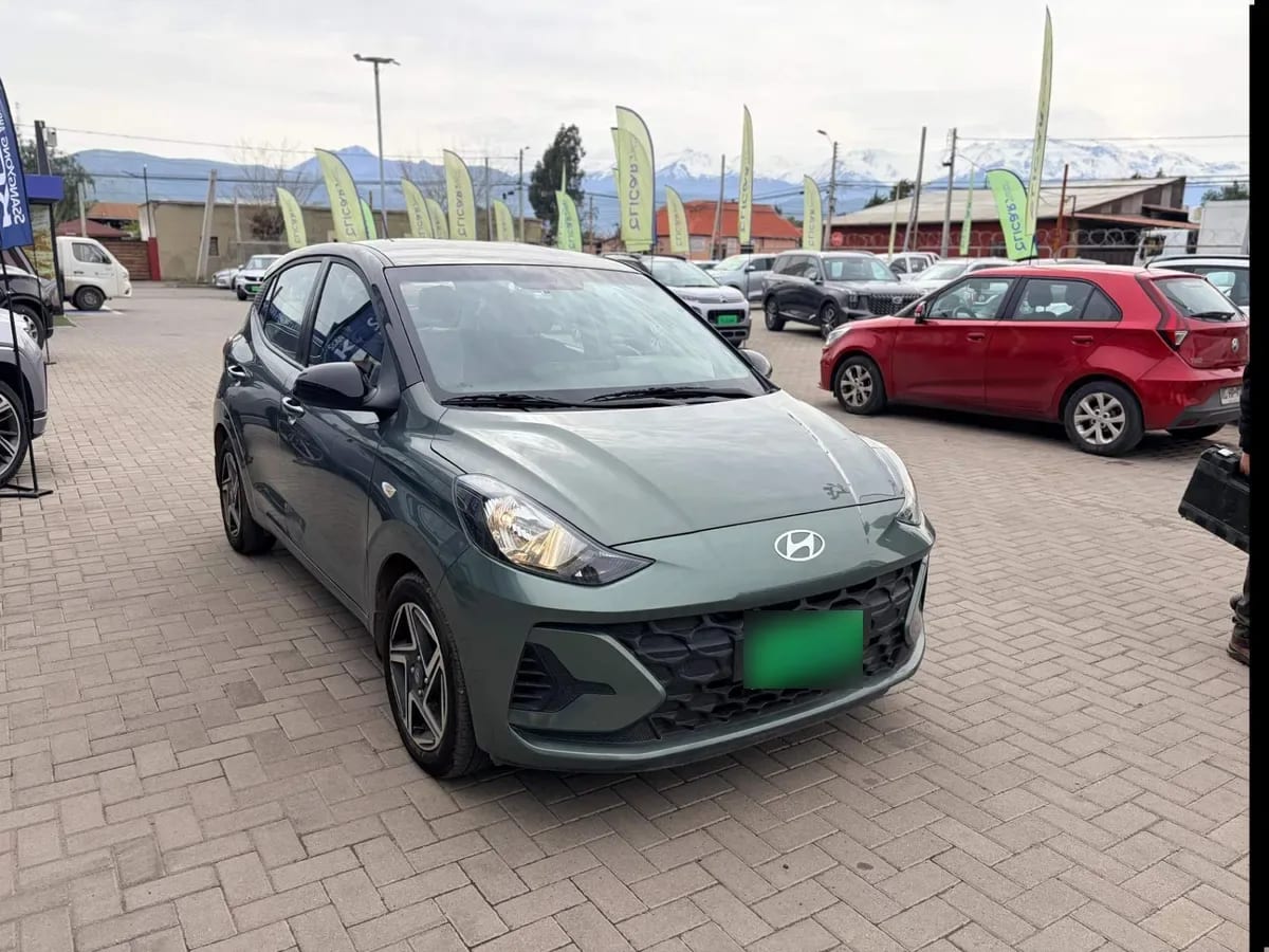 Hyundai Grand I10 1.2 Plus 4x2 Hb Mt 5p año 2025
