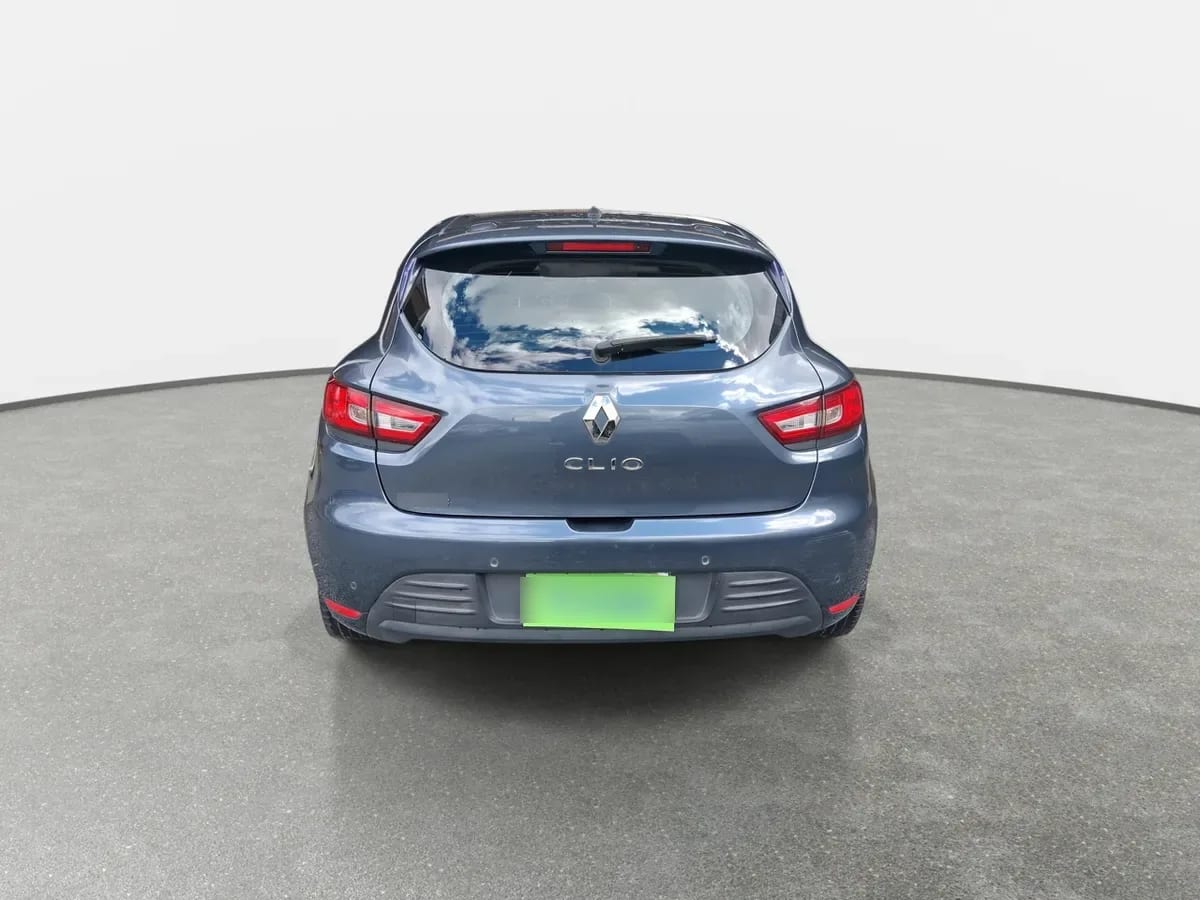 Renault Clio 1.2 Expression 4x2 Hb Mt 5p año 2020