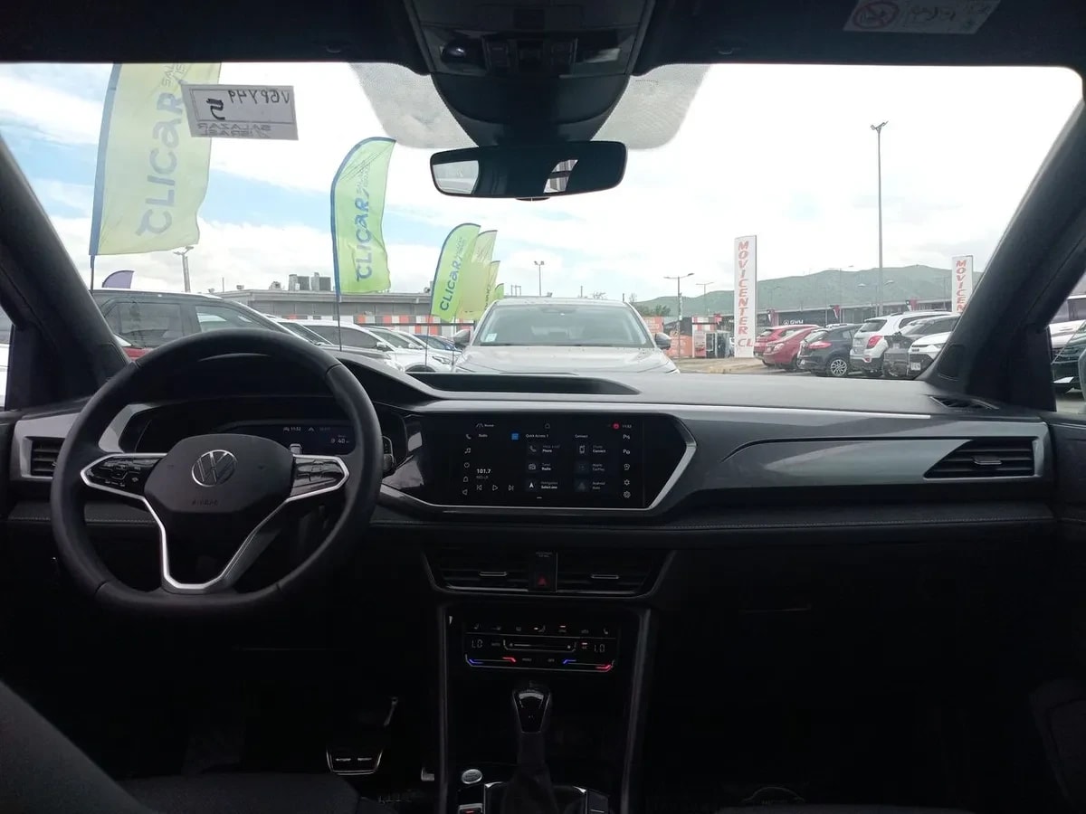 Volkswagen Taos 1.4 Tsi Highline 4x2 At 5p año 2025