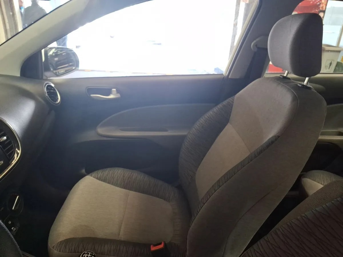 Kia Soluto 1.4 Ex Full 4x2 Mt 4p año 2024