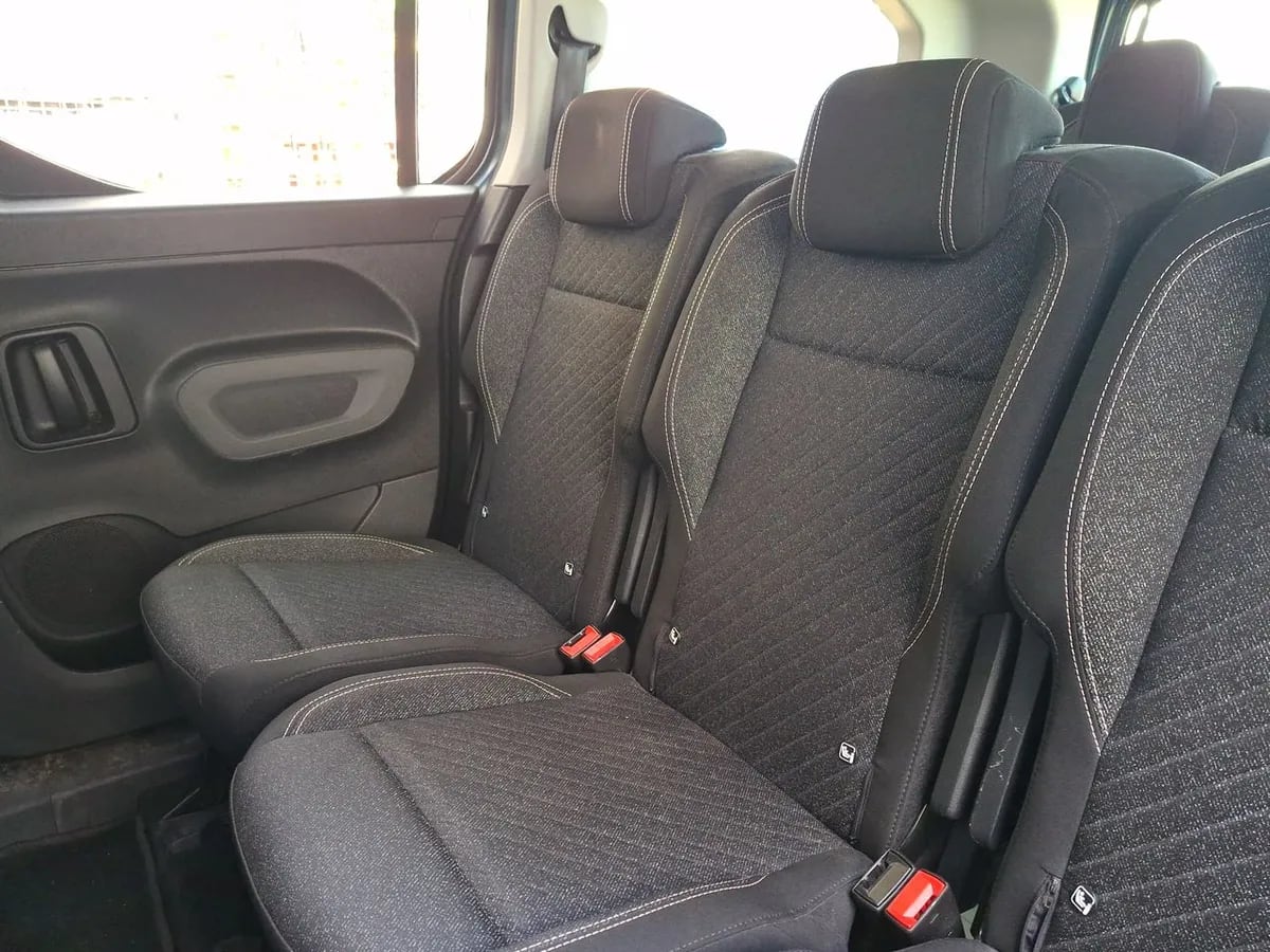 Peugeot Rifter 1.6 Allure Bluehdi Diesel 100hp 4x2 Mt6 5p año 2025