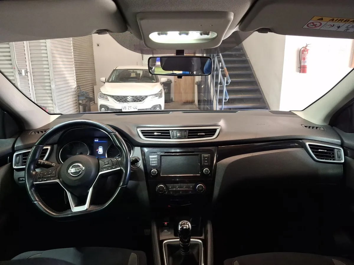 Nissan Qashqai 2.0 Advance 4x2 Mt 5p año 2021