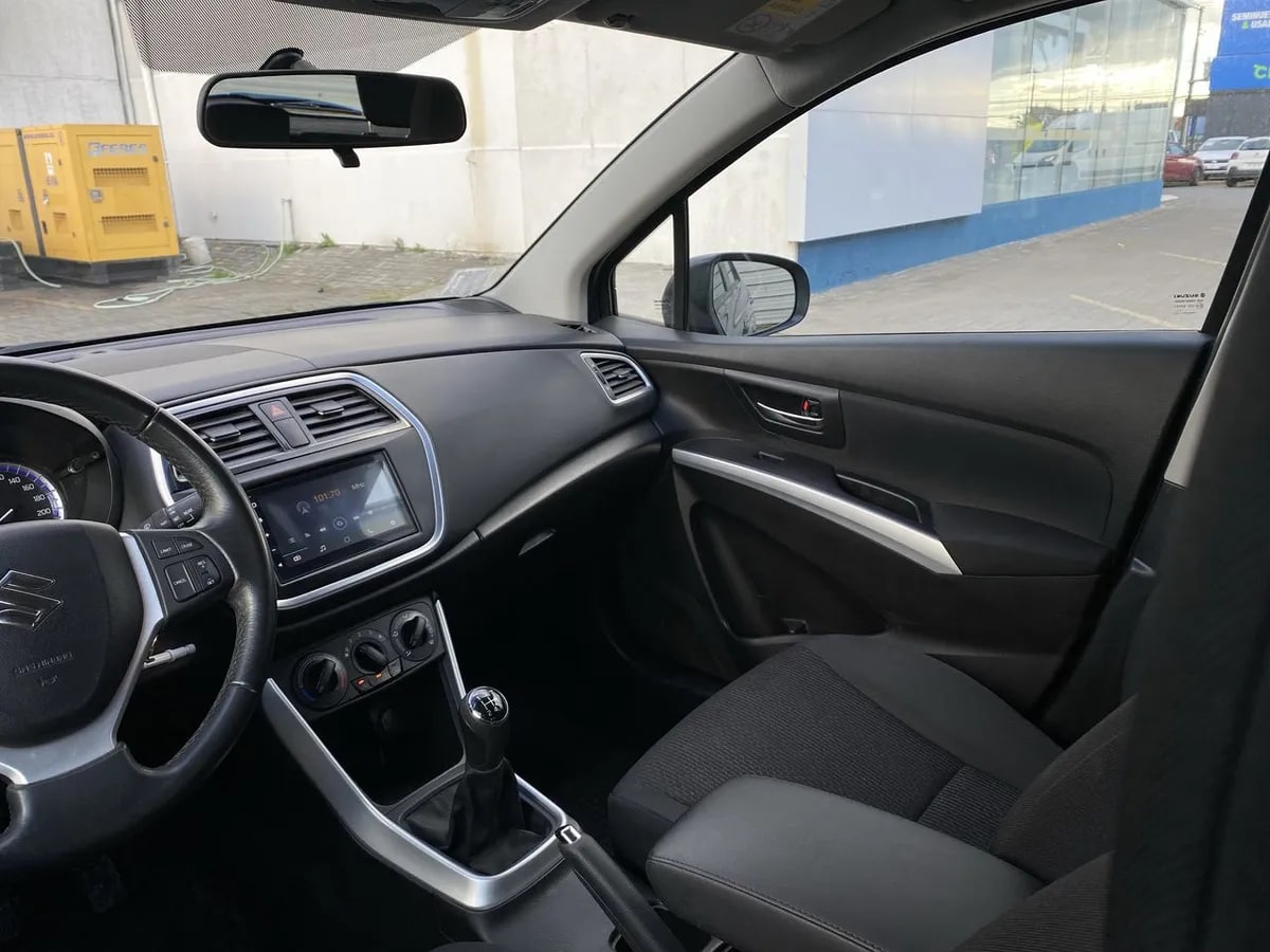 Suzuki S-Cross 1.6 Gl 4x2 Mt 5p año 2022