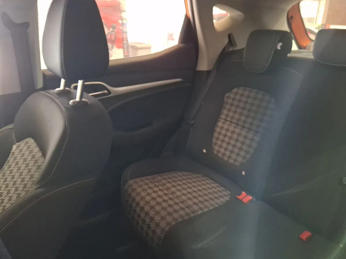 MG Mg Zs 1.5 Std 4x2 Mt 5p año 2023