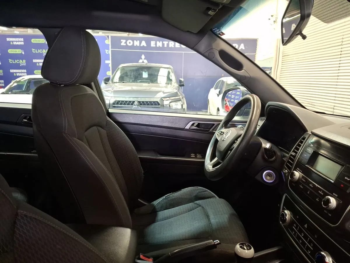 Ssangyong Musso 2.2 Grand Glx Td Diesel 2wd Mt6 4p año 2022