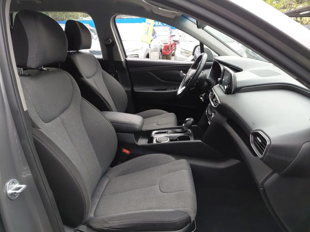 Hyundai Santa Fe 2.4 Plus 4x2 At 5p año 2020