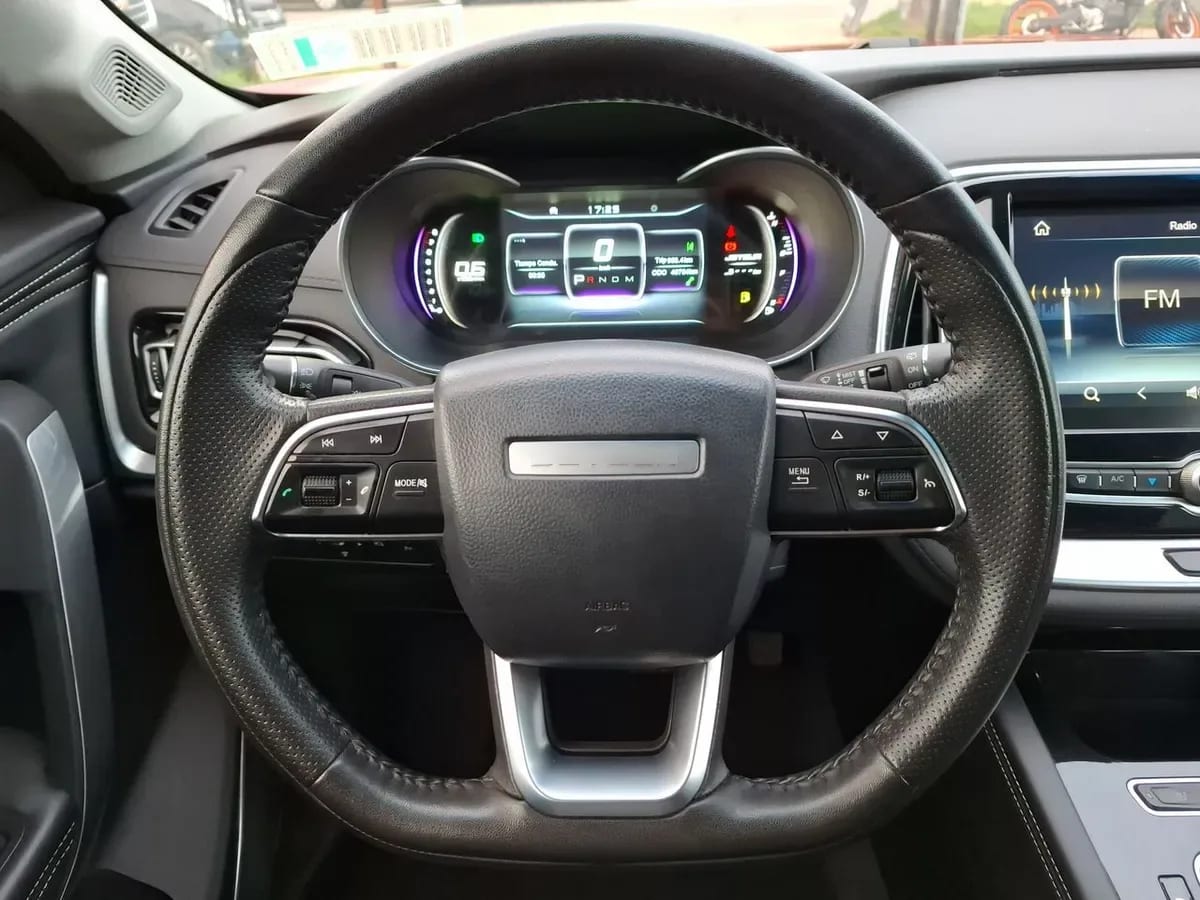 Jetour X70 1.5t Glx 4x2 At 5p año 2023