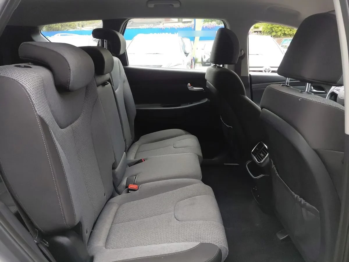 Hyundai Santa Fe 2.4 Plus 4x2 At 5p año 2020