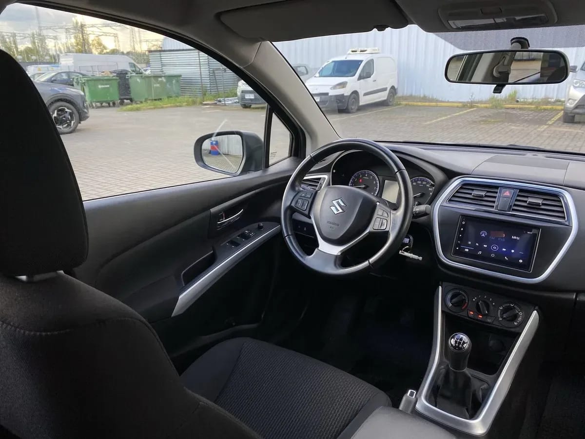 Suzuki S-Cross 1.6 Gl 4x2 Mt 5p año 2022