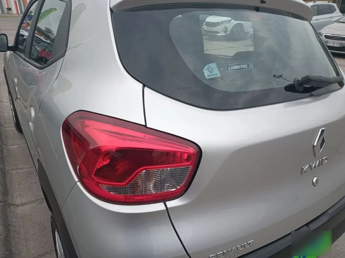 Renault Kwid 1.0 Zen 4x2 Hb Mt 5p año 2022
